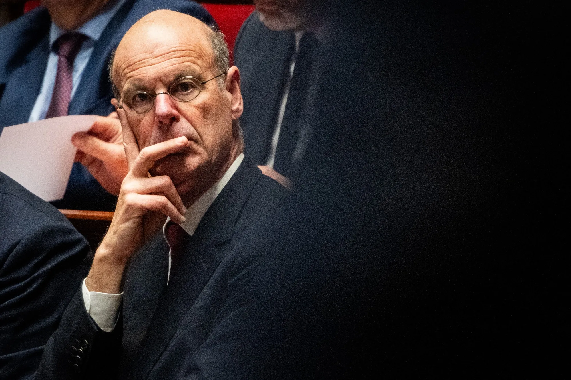 French Government Collapse Costs Economy Billions, New Minister Says