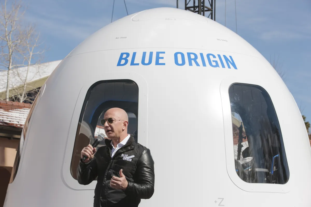 Bezos Unconcerned About Musk-Trump Ties, Expresses Confidence in Space Industry’s Future