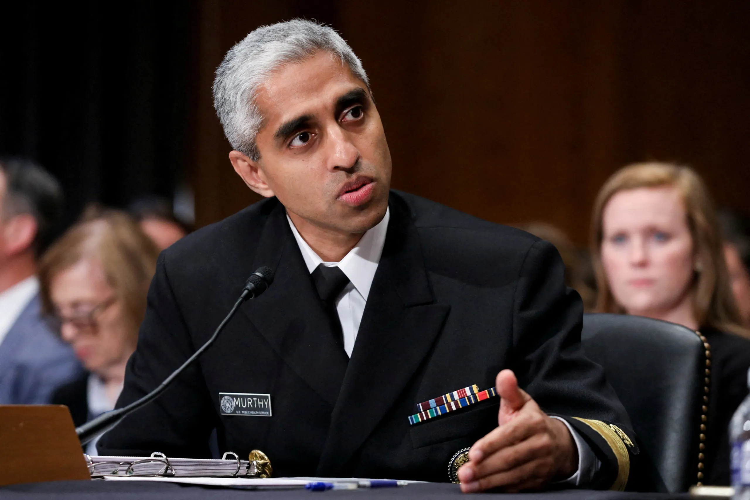 Surgeon General’s Cancer Warning on Alcohol Faces Limited Impact on Drinking Habits