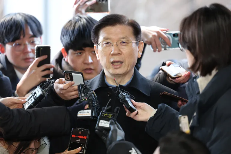 South Korea Presidential Security Chief Resigns Amid Tensions Over Impeached President’s Possible Arrest