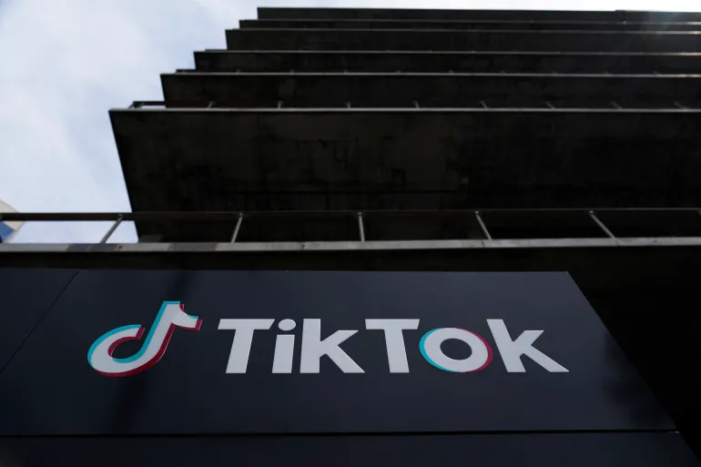 Trump Eyes Options to Save TikTok From Ban, Advisor Says