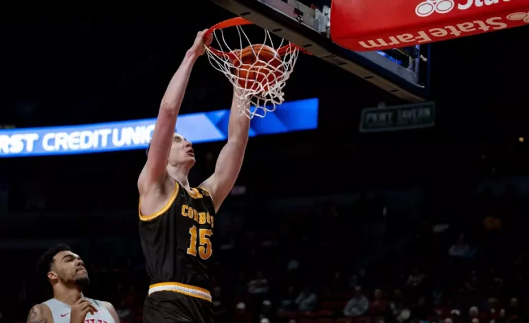 Wyoming Cowboys Defeat UNLV, 63-61, in Road Victory