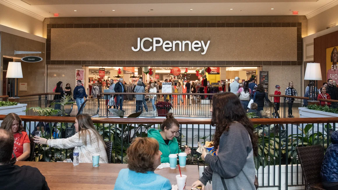 Formerly Bankrupt Retail Chain Merges to Take Control of Malls, Building a New Industry Powerhouse