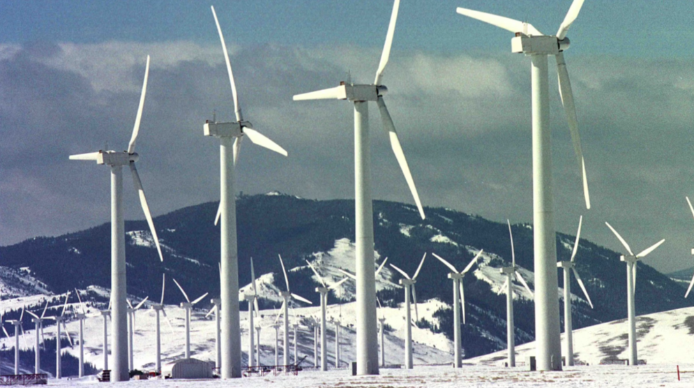 Wyoming’s Renewable Energy Projects Continue Amid Legislative and Political Challenges