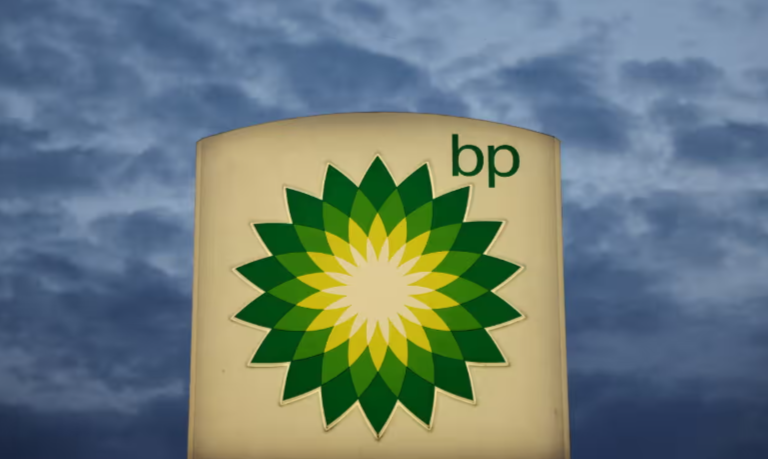 BP Plans to Scale Back Green Investments Amid Sharp Decline in Profits