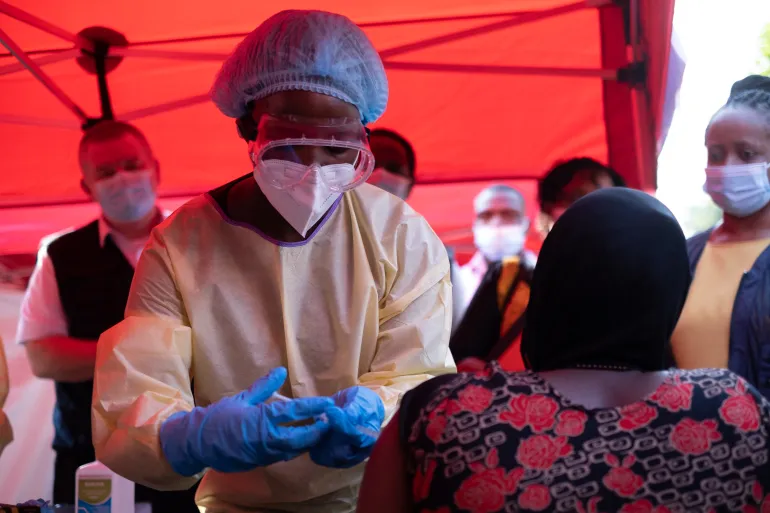 Uganda Launches Ebola Vaccine Trial Following New Outbreak